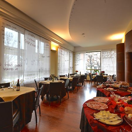 Residence Hotel Torino Uno Luaran gambar