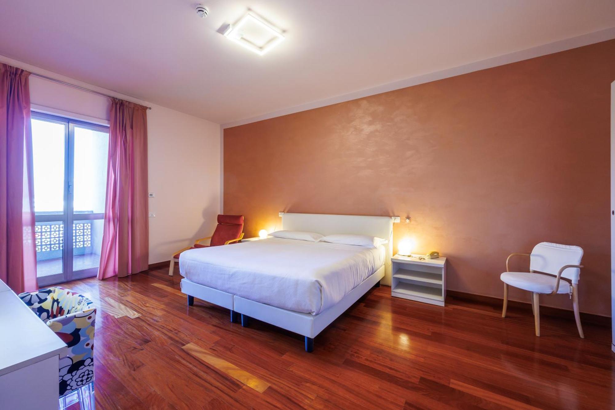 Residence Hotel Torino Uno Luaran gambar