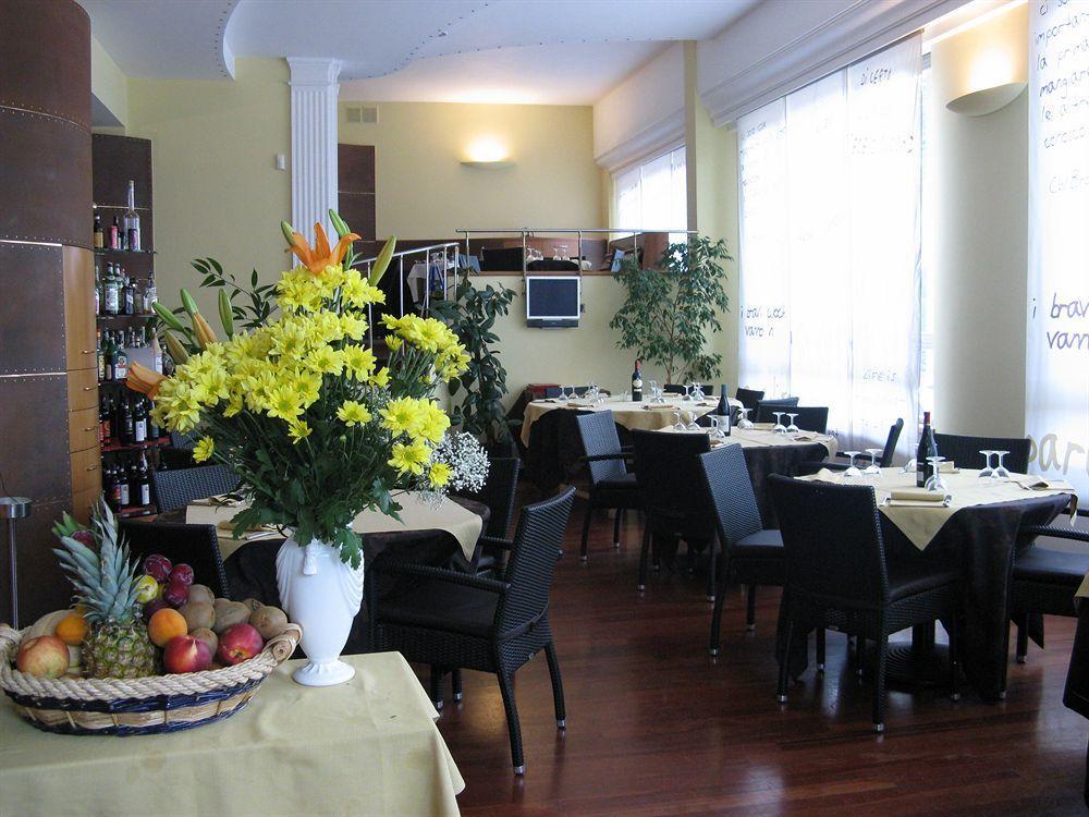 Residence Hotel Torino Uno Luaran gambar