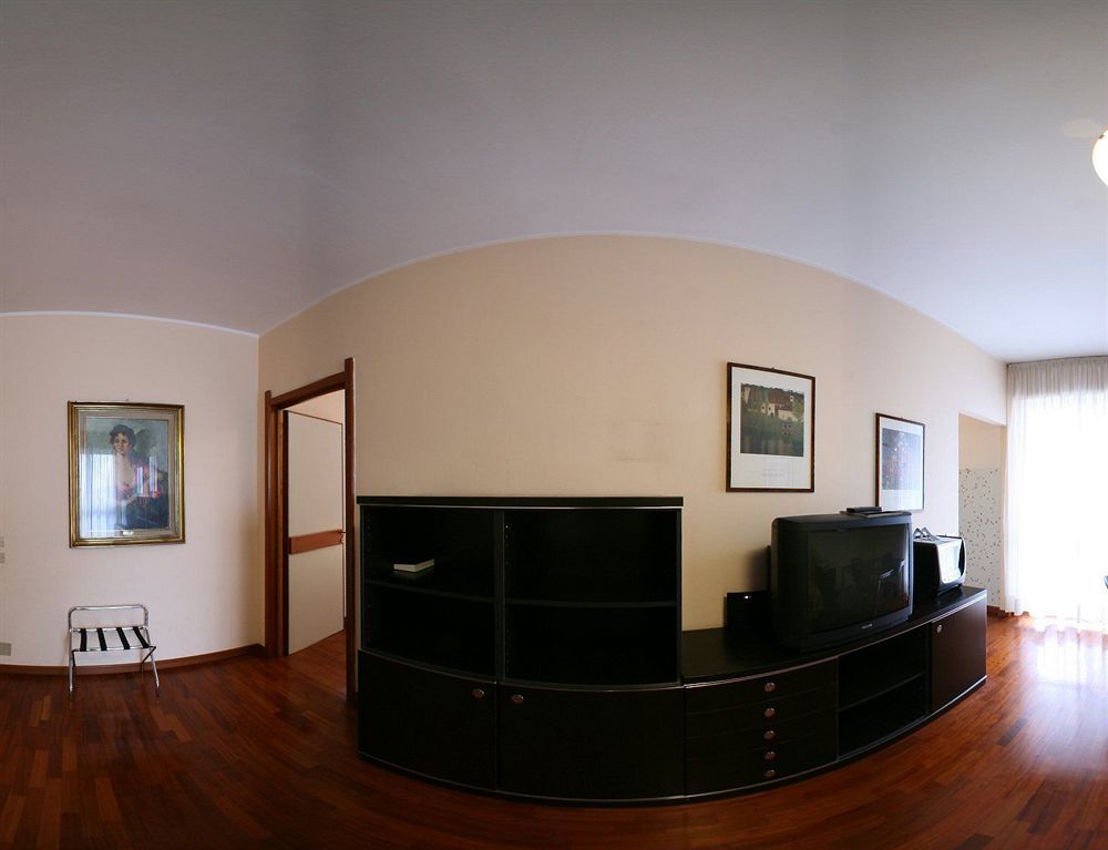 Residence Hotel Torino Uno Luaran gambar