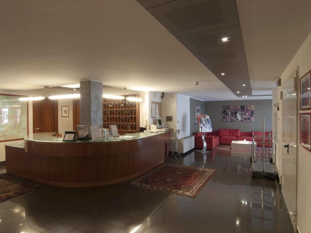 Residence Hotel Torino Uno Luaran gambar